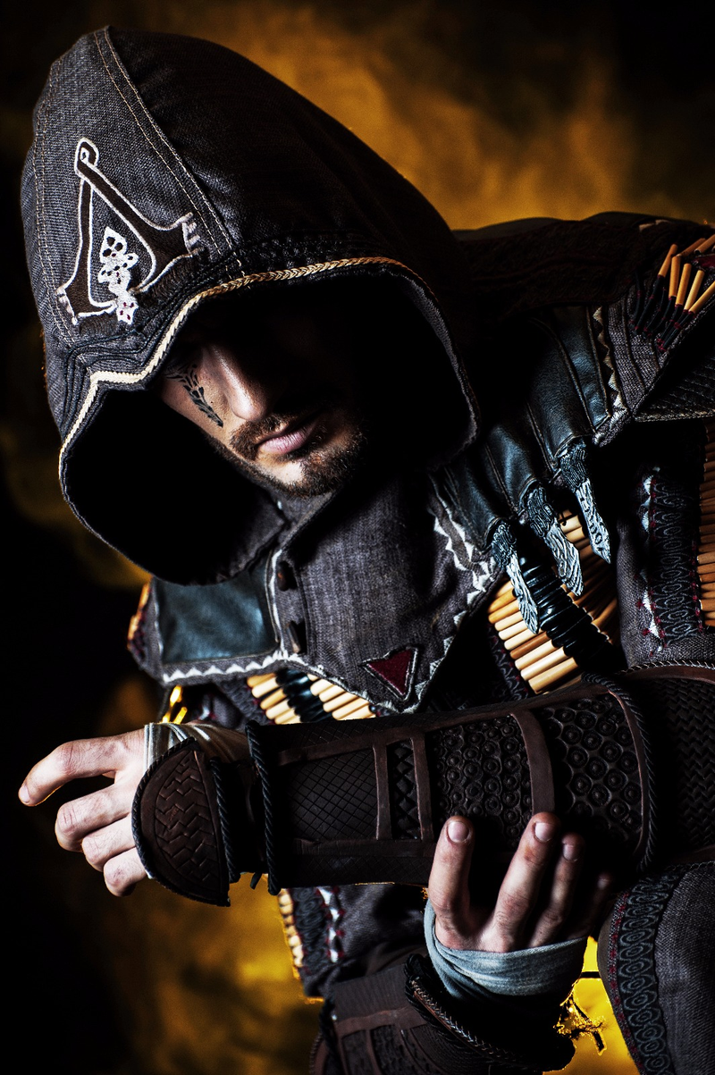 Cosplay by Leon Chiro